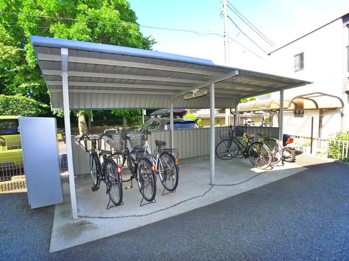 ファミ－ユ宮前B棟の物件外観写真