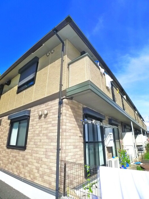 ファミ－ユ宮前B棟の物件外観写真