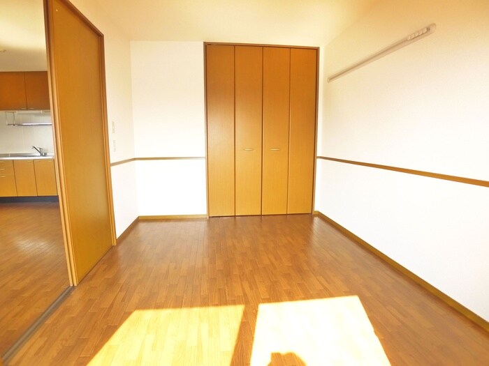 ファミ－ユ宮前B棟の物件内観写真