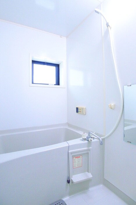 ファミ－ユ宮前B棟の物件内観写真