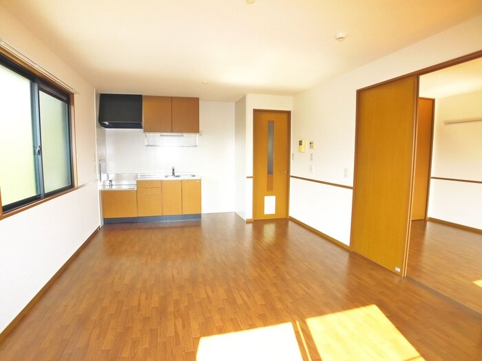 ファミ－ユ宮前B棟の物件内観写真