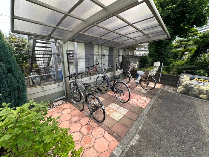 桜プレイスの物件外観写真