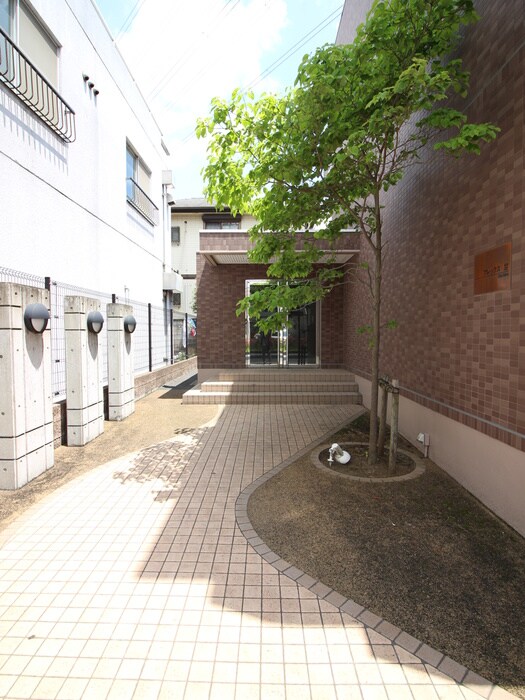 アレックス昱の物件外観写真