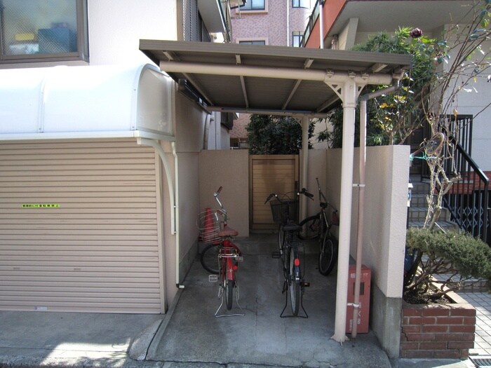 ハイホ－ムの物件外観写真