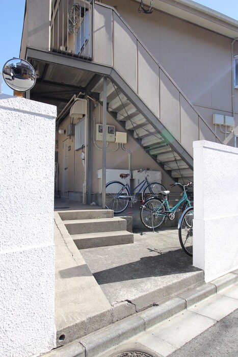 アップルハウスの物件外観写真