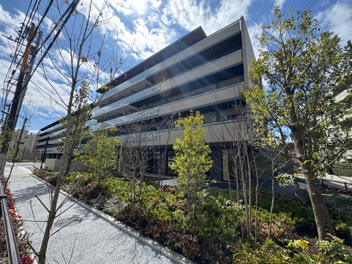 ｻﾞ･ｹﾝｼﾞﾝﾄﾝ･ﾚﾝｼﾞﾃﾞﾝｽときわ台の物件外観写真