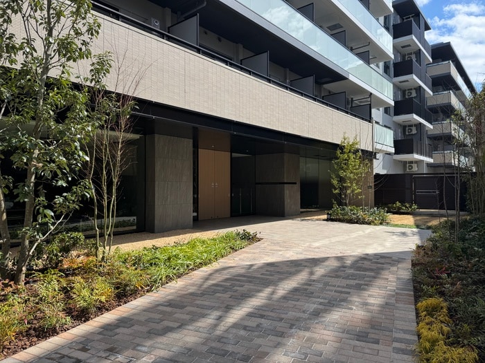 ｻﾞ･ｹﾝｼﾞﾝﾄﾝ･ﾚﾝｼﾞﾃﾞﾝｽときわ台の物件外観写真