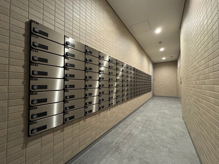 ｻﾞ･ｹﾝｼﾞﾝﾄﾝ･ﾚﾝｼﾞﾃﾞﾝｽときわ台の物件外観写真