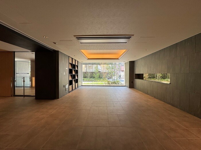 ｻﾞ･ｹﾝｼﾞﾝﾄﾝ･ﾚﾝｼﾞﾃﾞﾝｽときわ台の物件外観写真