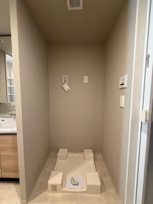 ｻﾞ･ｹﾝｼﾞﾝﾄﾝ･ﾚﾝｼﾞﾃﾞﾝｽときわ台の物件内観写真