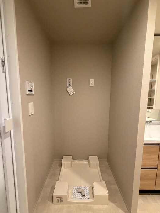 ｻﾞ･ｹﾝｼﾞﾝﾄﾝ･ﾚﾝｼﾞﾃﾞﾝｽときわ台の物件内観写真