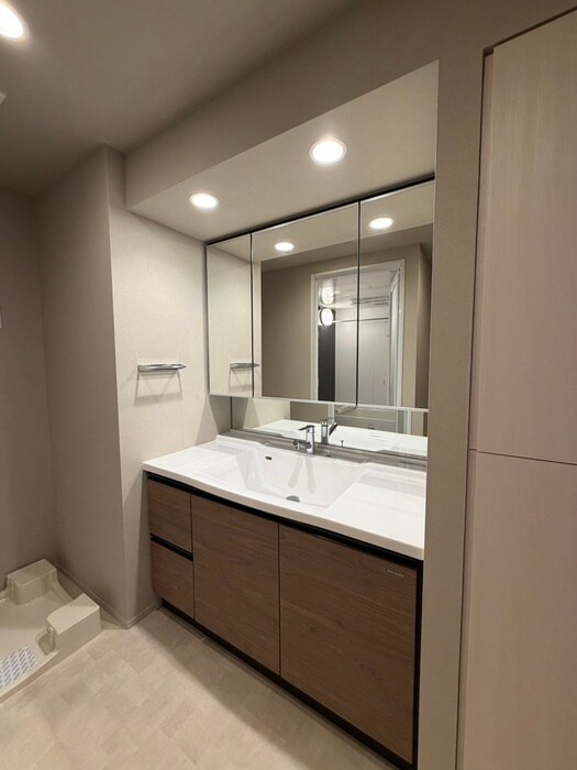 ｻﾞ･ｹﾝｼﾞﾝﾄﾝ･ﾚﾝｼﾞﾃﾞﾝｽときわ台の物件内観写真