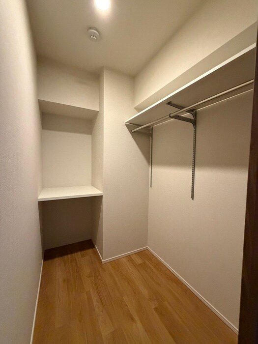 ｻﾞ･ｹﾝｼﾞﾝﾄﾝ･ﾚﾝｼﾞﾃﾞﾝｽときわ台の物件内観写真