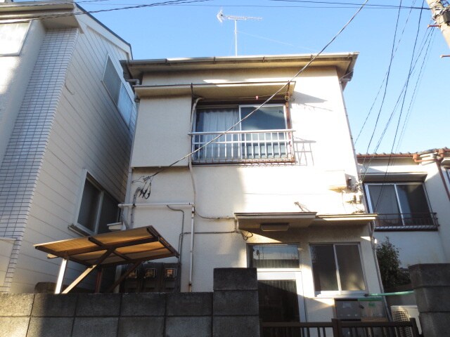 ハイツ上用賀の物件外観写真