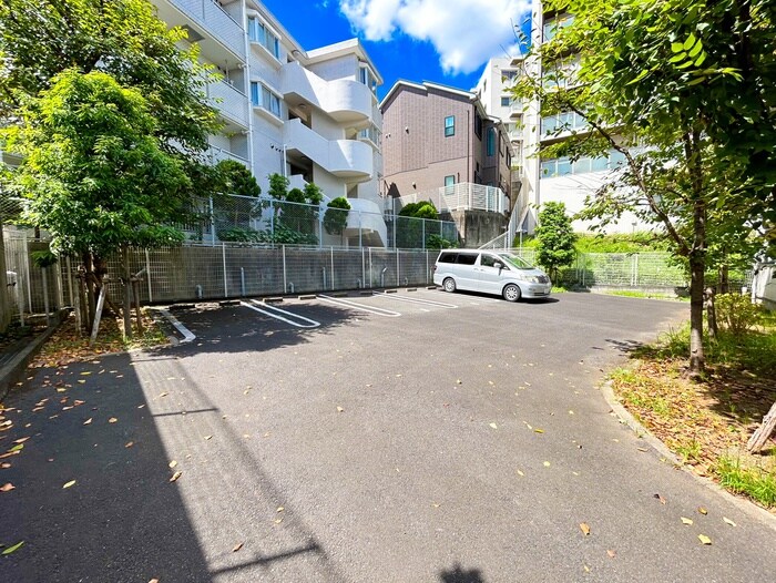 フォセットの物件外観写真