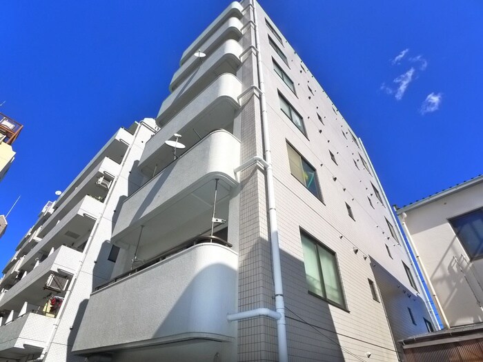 メゾンパ－クスの物件外観写真