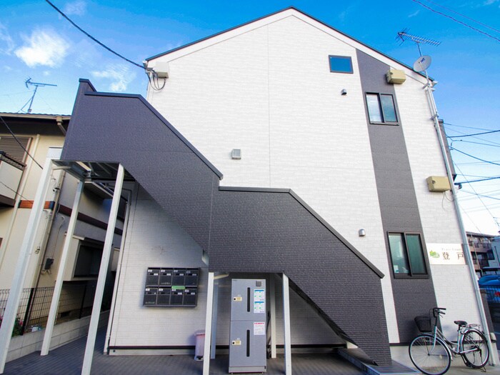 ピースコート登戸の物件外観写真