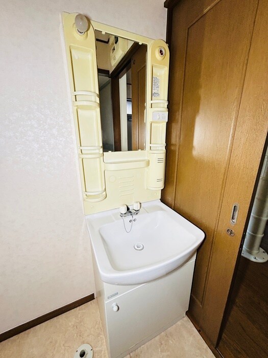 カ－ムハウスの物件内観写真