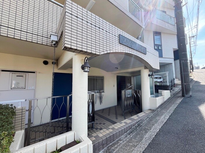 メゾン１・３９・４の物件外観写真