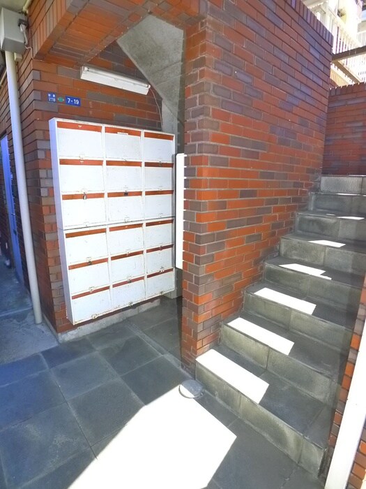 マンションＨＥＲＯ（大嘉）の物件外観写真