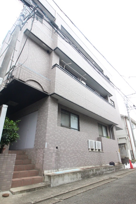 ｳｨｽﾃﾘｱﾊｲﾂの物件外観写真