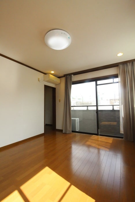 ｳｨｽﾃﾘｱﾊｲﾂの物件内観写真