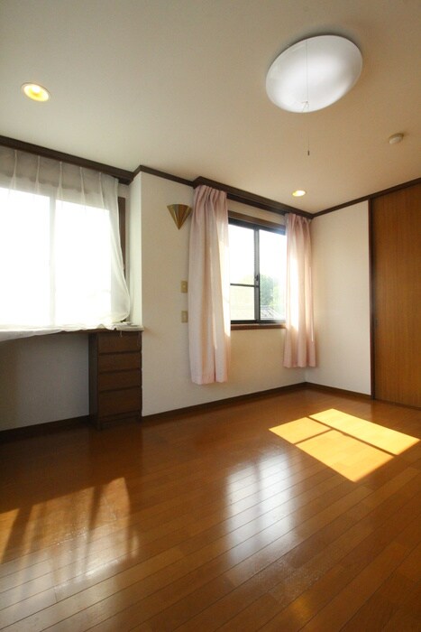 ｳｨｽﾃﾘｱﾊｲﾂの物件内観写真