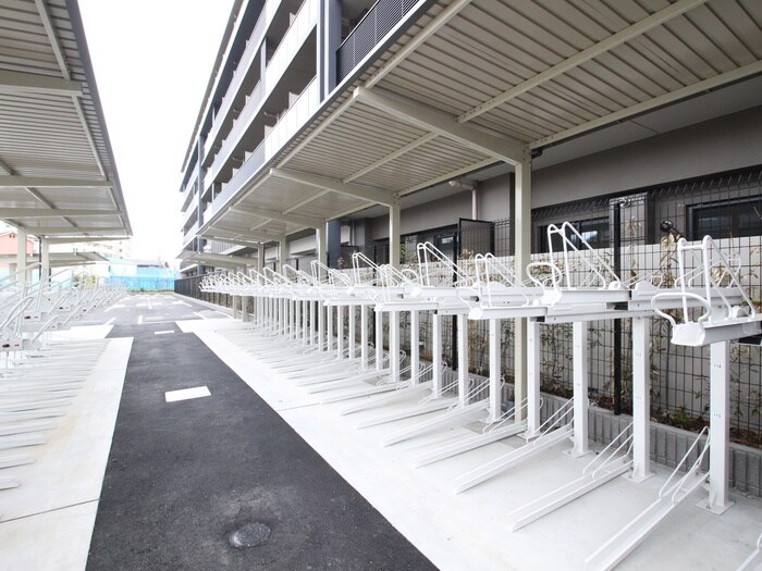 オープンブルーム二子の物件外観写真