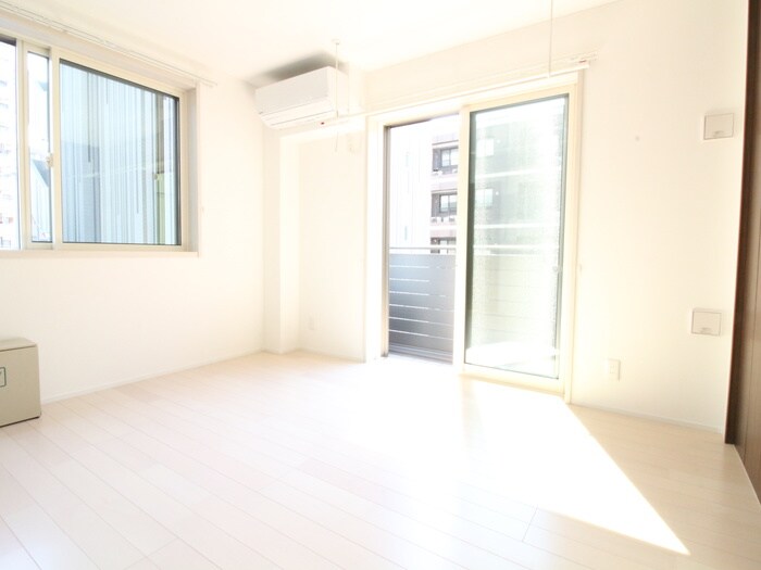 ジョリーメゾン甲良町の物件内観写真