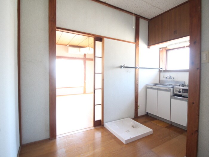 茅野荘の物件内観写真