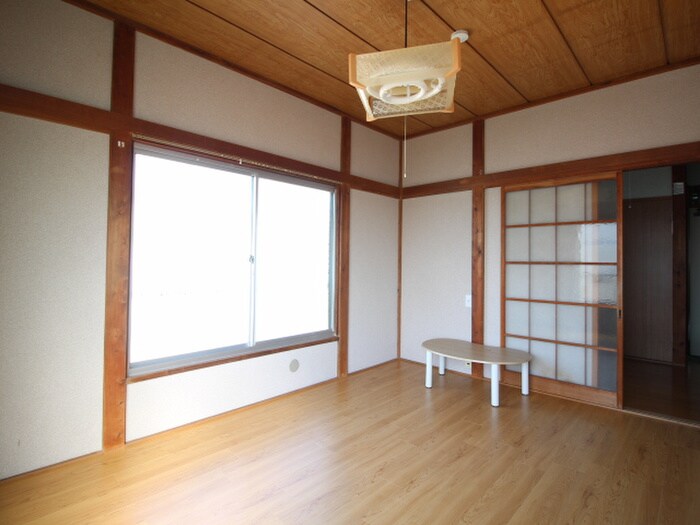 茅野荘の物件内観写真