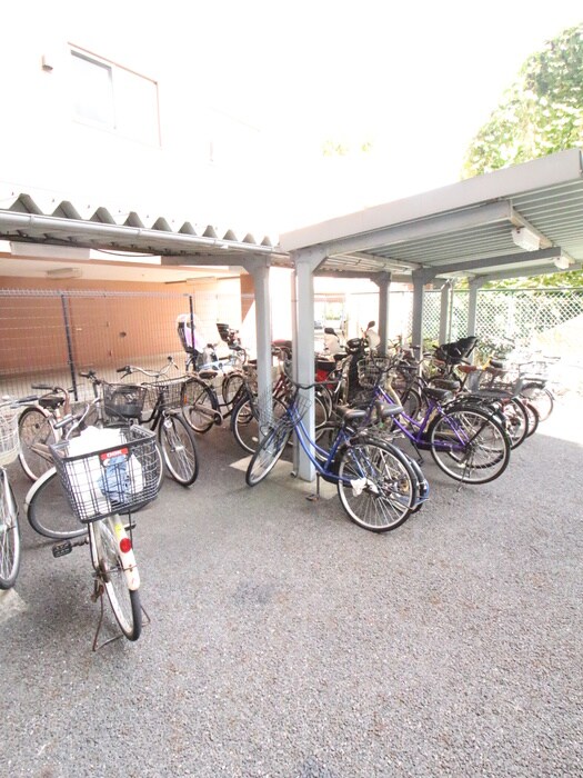 メゾンマルシンの物件外観写真