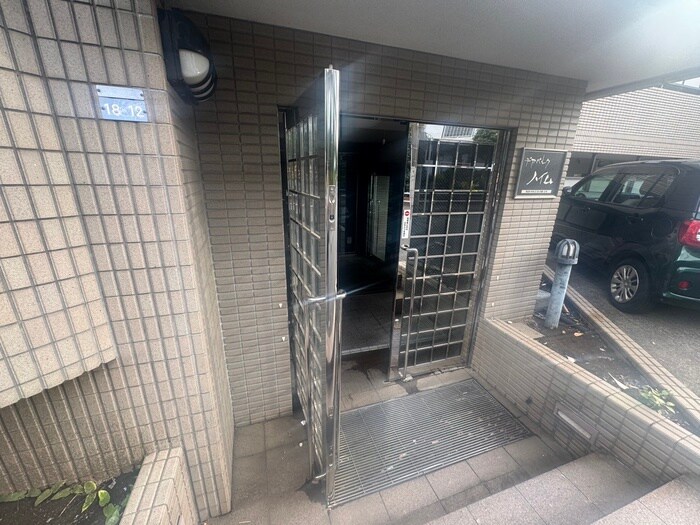 デアベルクハイムの物件外観写真