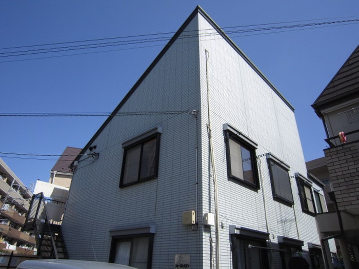 ファーストメゾンの物件外観写真