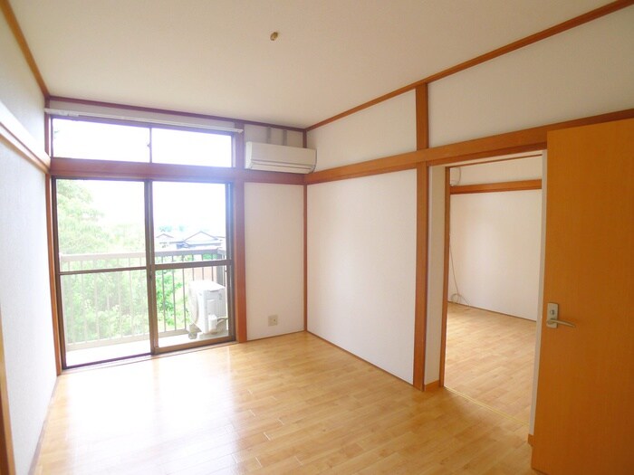 コスモスハイツの物件内観写真