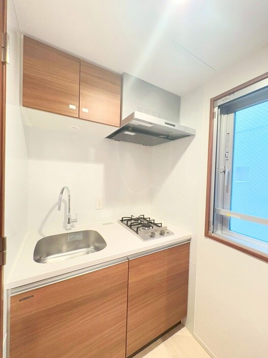 ｺﾝﾌｫﾘｱ･ﾘｳﾞ森下MUTIOの物件内観写真