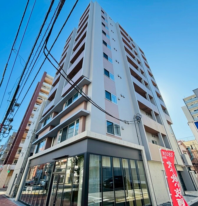 ｺﾝﾌｫﾘｱ･ﾘｳﾞ森下MUTIOの物件外観写真