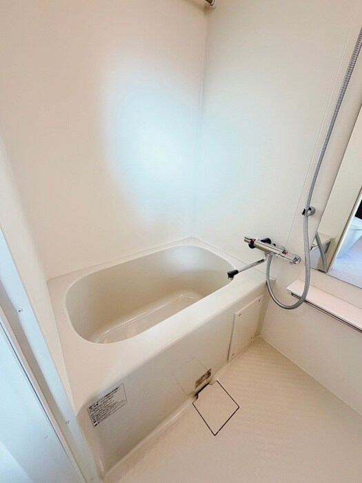 ｺﾝﾌｫﾘｱ･ﾘｳﾞ森下MUTIOの物件内観写真