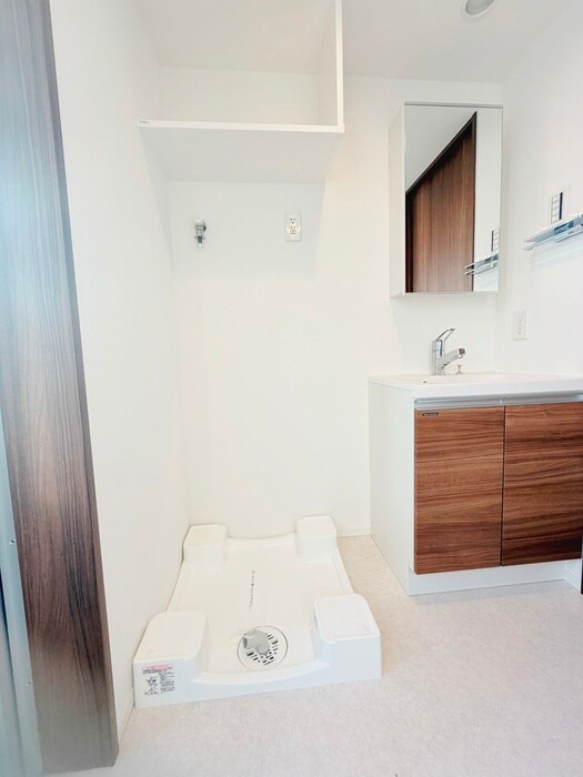 ｺﾝﾌｫﾘｱ･ﾘｳﾞ森下MUTIOの物件内観写真