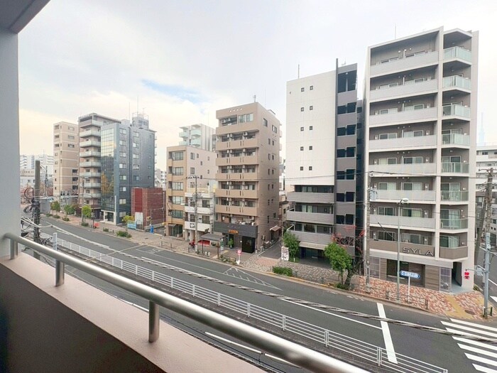 ｺﾝﾌｫﾘｱ･ﾘｳﾞ森下MUTIOの物件内観写真