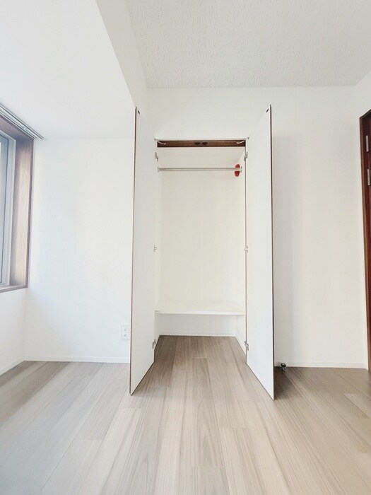 ｺﾝﾌｫﾘｱ･ﾘｳﾞ森下MUTIOの物件内観写真