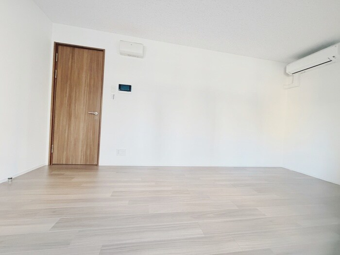 ｺﾝﾌｫﾘｱ･ﾘｳﾞ森下MUTIOの物件内観写真