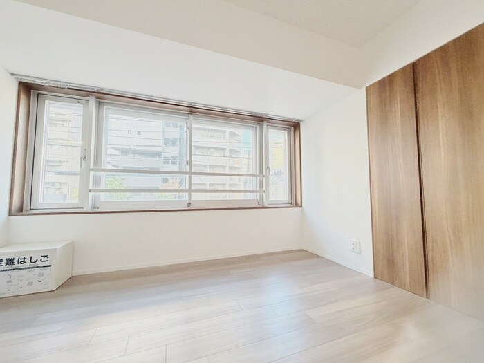 ｺﾝﾌｫﾘｱ･ﾘｳﾞ森下MUTIOの物件内観写真