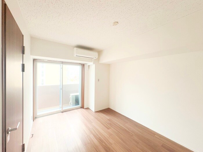 ｺﾝﾌｫﾘｱ･ﾘｳﾞ森下MUTIOの物件内観写真