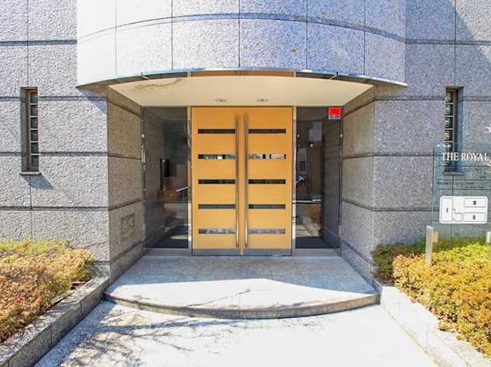 ザ・ロイヤルⅢの物件外観写真