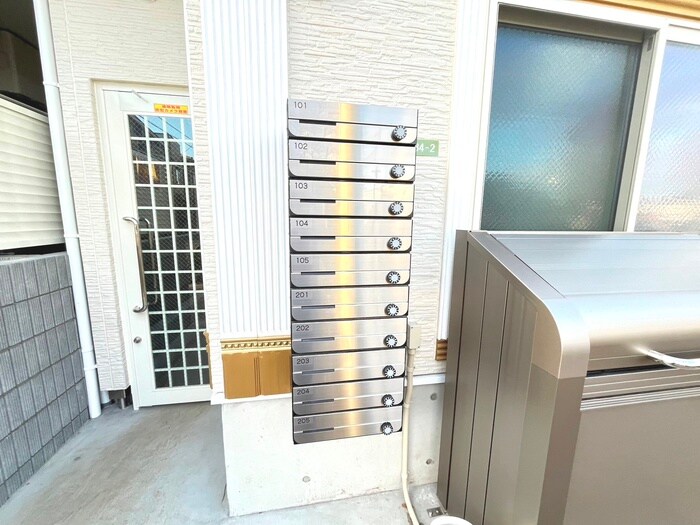 フェリススプリングの物件外観写真