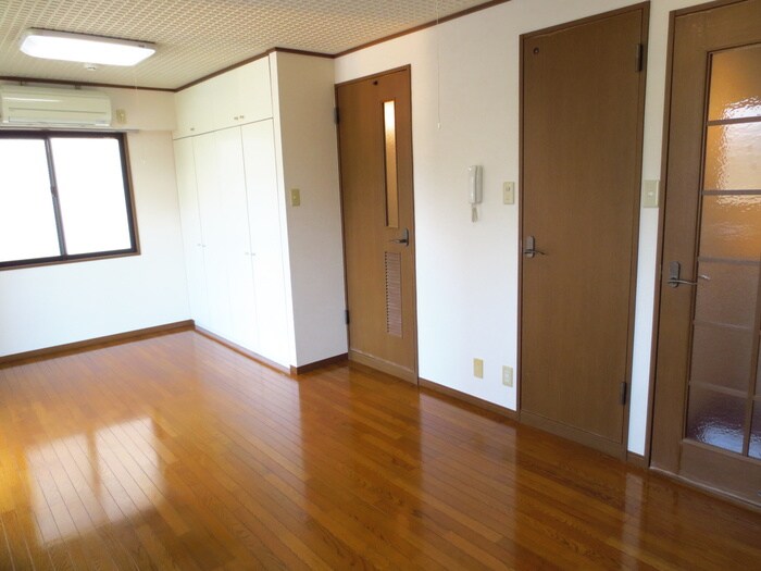 メイプル南烏山の物件内観写真