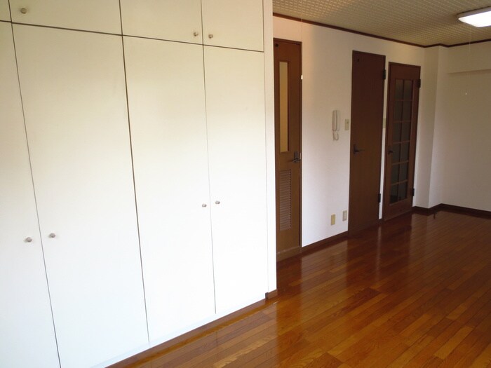 メイプル南烏山の物件内観写真