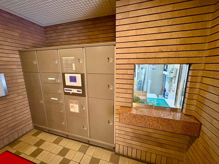 ﾗｲｵﾝｽﾞｽﾃｰｼｮﾝﾌﾟﾗｻﾞ千歳烏山(203)の物件外観写真