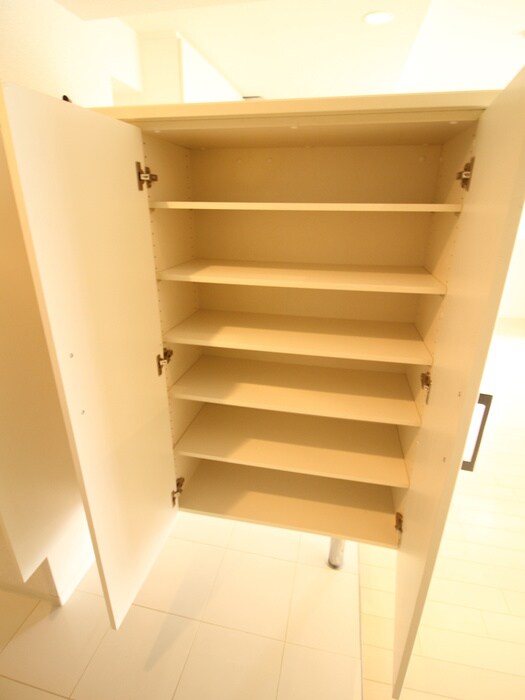 レジディア南雪谷の物件内観写真